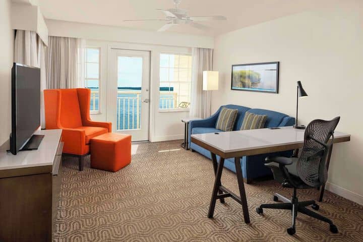 Room 6 of 39