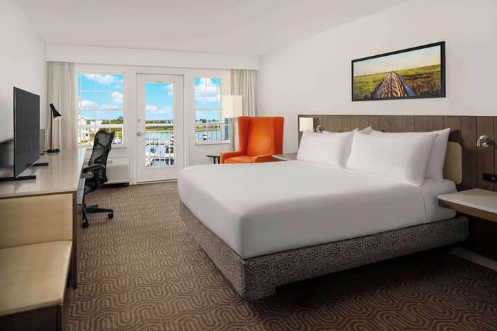 Room 3 of 39