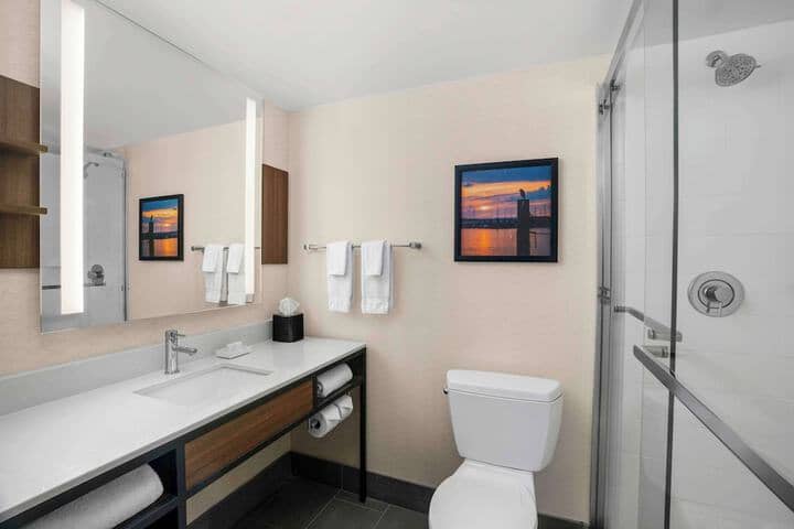 Room 20 of 39